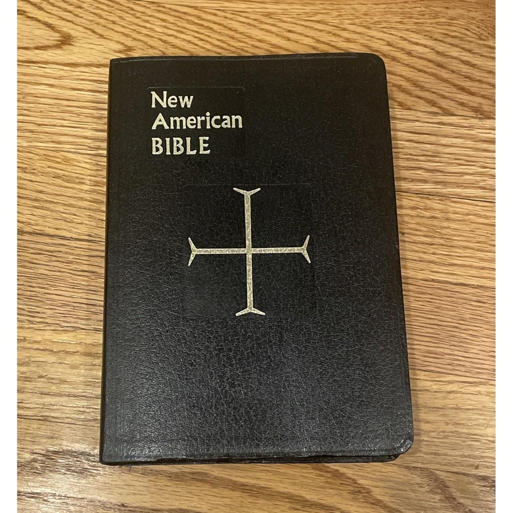 New American Bible Saint Joseph Edition Book Large Type Illustrate 1986 Catholic